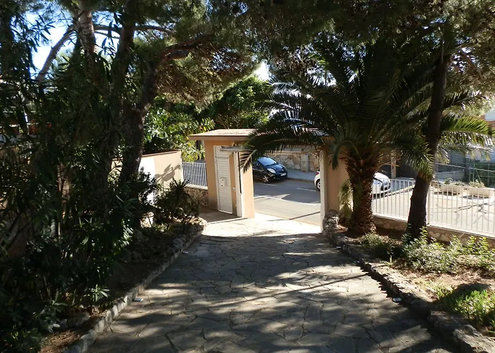Villa Regine-Salou