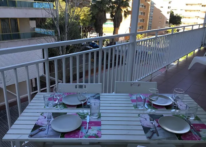 Flandria Appartement 150M From Beach