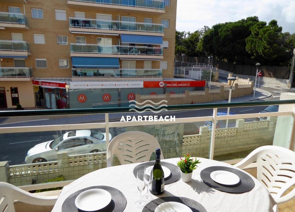 Apartamento Apartbeach Vancouver Climatizado Piscina Y Parquing