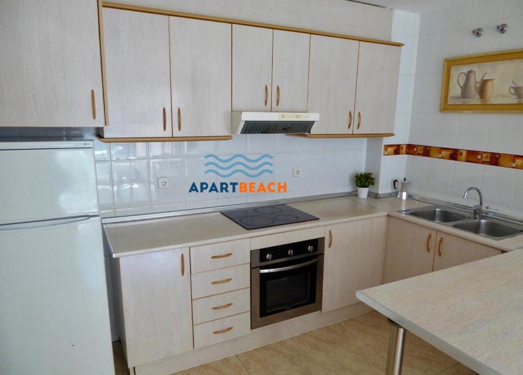 Apartbeach Vancouver Climatizado Piscina Y Parquing Apartamento
