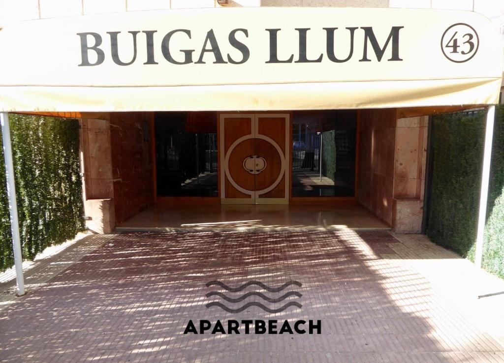 Apartbeach Buigas Llum Center * Salou