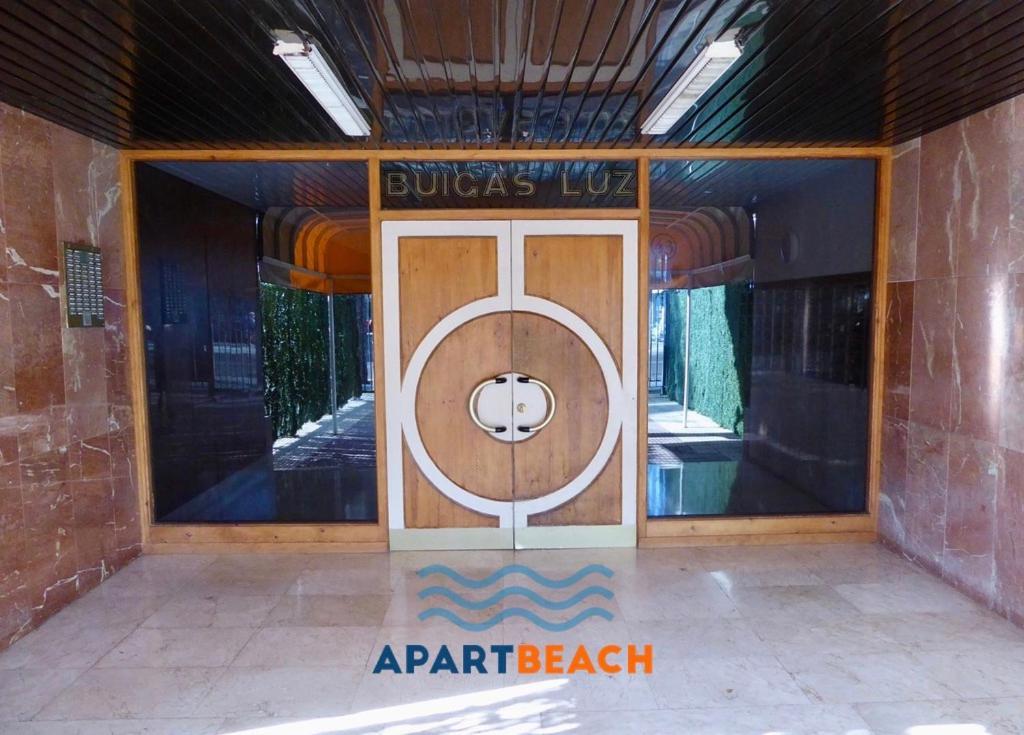 Apartbeach Buigas Llum Center *
