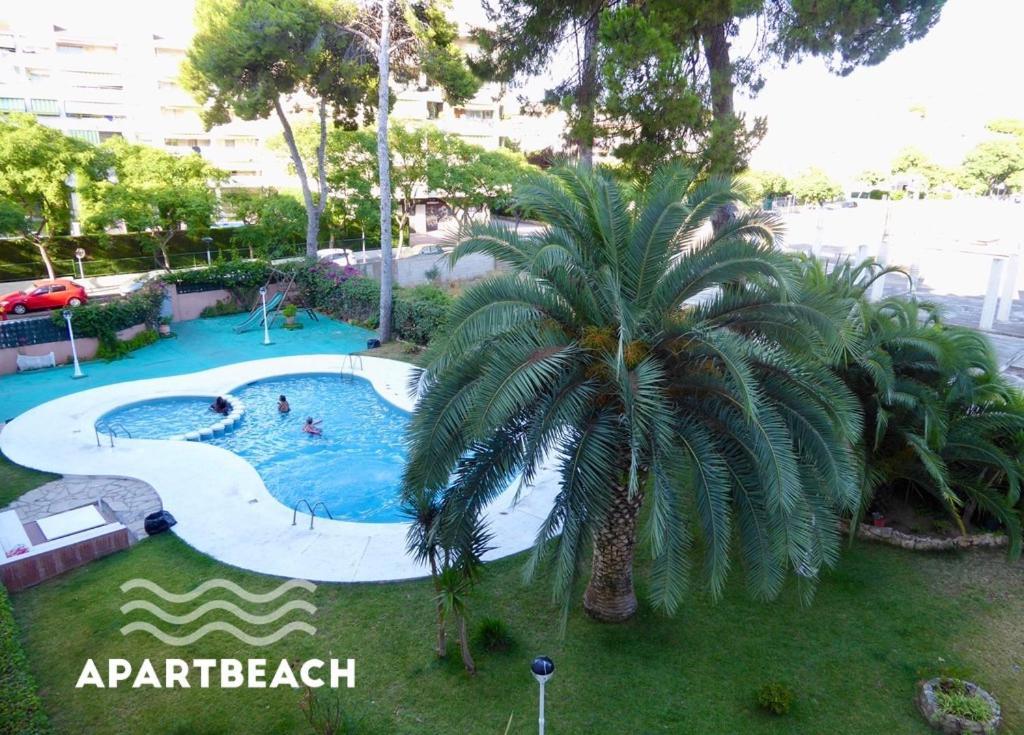 Apartbeach Buigas Llum Center *