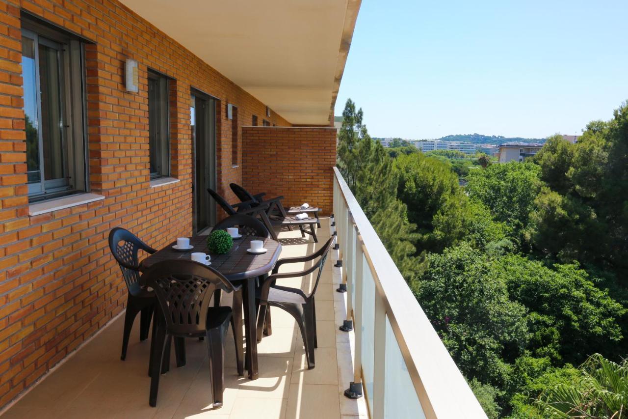 Center Apartment *