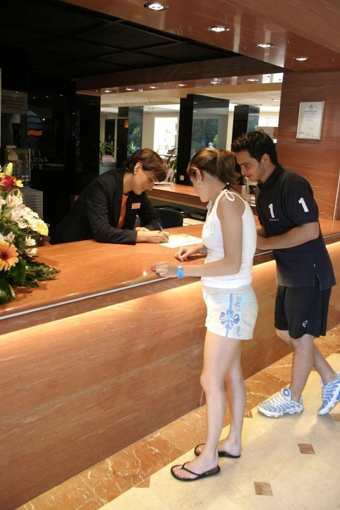 Villamarina Club Hotel