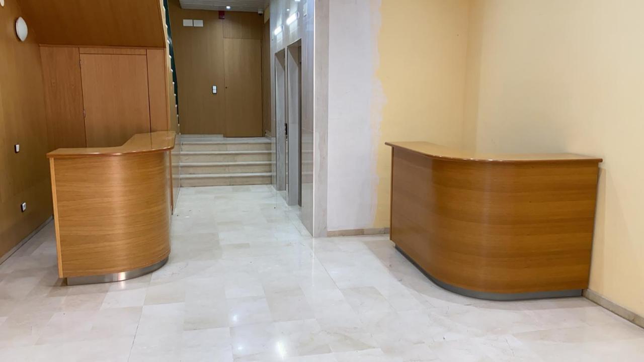 De Luxe Con Piscina Apartamento
