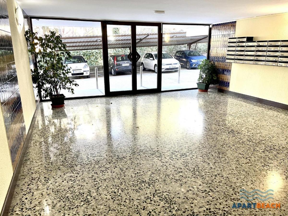 Apartbeach Cye 6 Climatizado Y Parquin * Salou