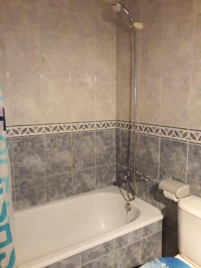 4-6 Personas En Larimar *