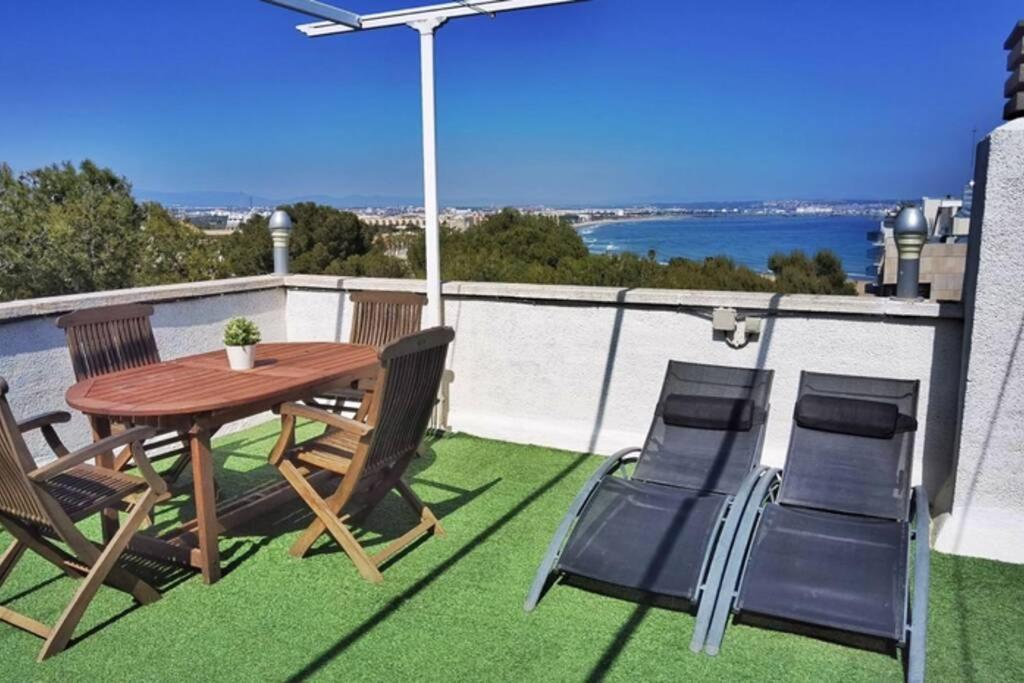 Apartamento Barbacoa + Vistas Al Mar + Playa + Piscina.