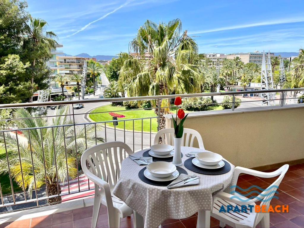 Apartbeach Murillos Centricos Climatizados Y Piscinas Salou