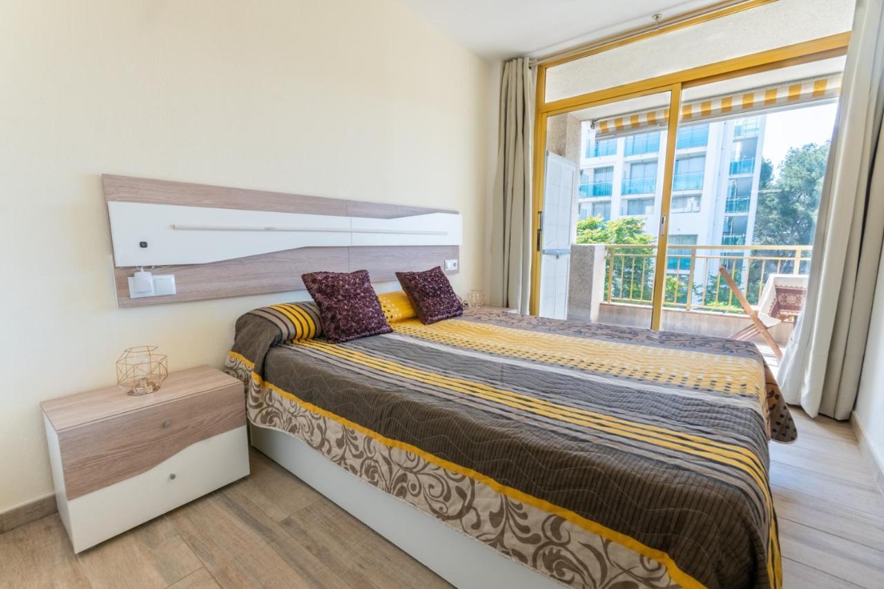 2bd-piscina-playa-port Aventura2