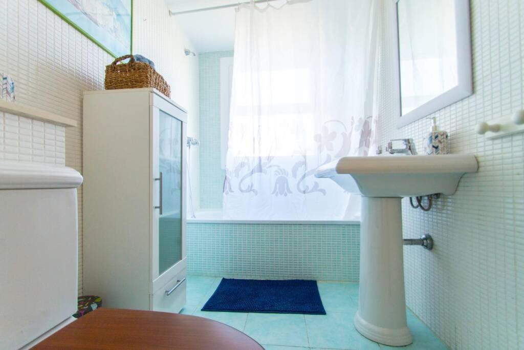 Apartamento Primera Linea De Mar. Turístico Salou