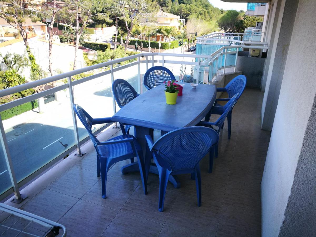 Larimar Big Swimming Pool