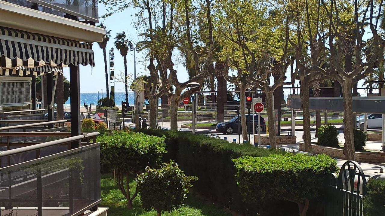 Apartamento En Salou, 1Ra. Linea De Mar