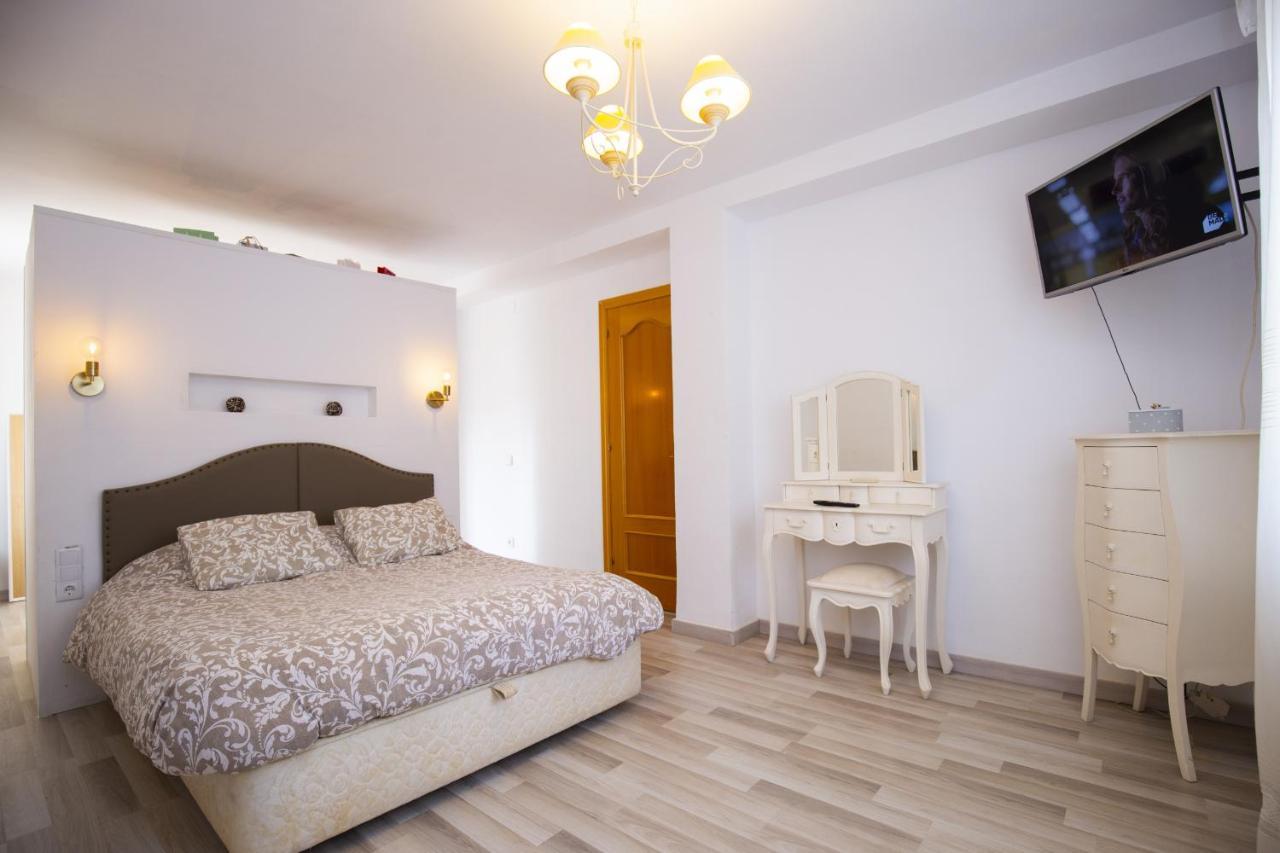 Pluma Planet Costa Dorada - Only Families *