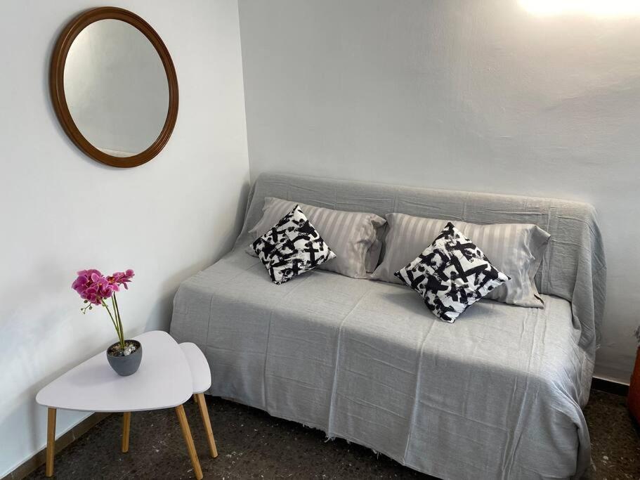 Lovely One Bedroom With Terrace And Pool Salou