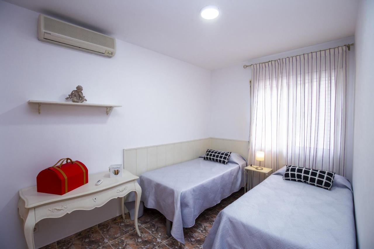 Pluma Planet Costa Dorada - Only Families Salou