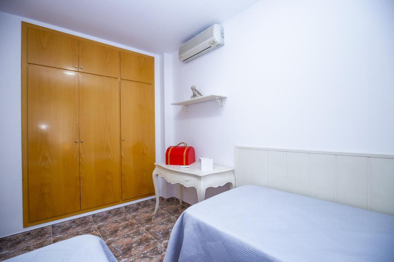 Pluma Planet Costa Dorada - Only Families