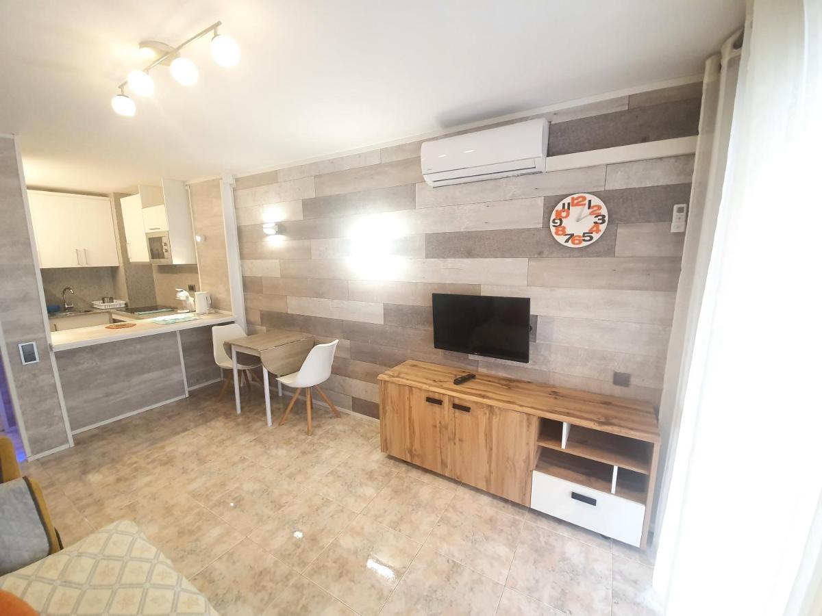 .novelty1...primera Linia De Mar ... * Salou