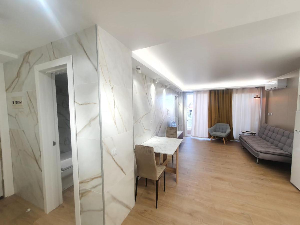 ,apartamento Con Piscina Y Wifi