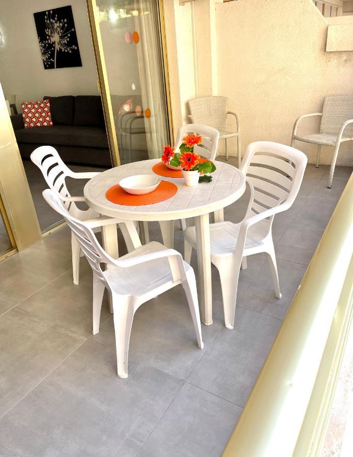 Apartbeach Novelty Climatizado Frente Playa