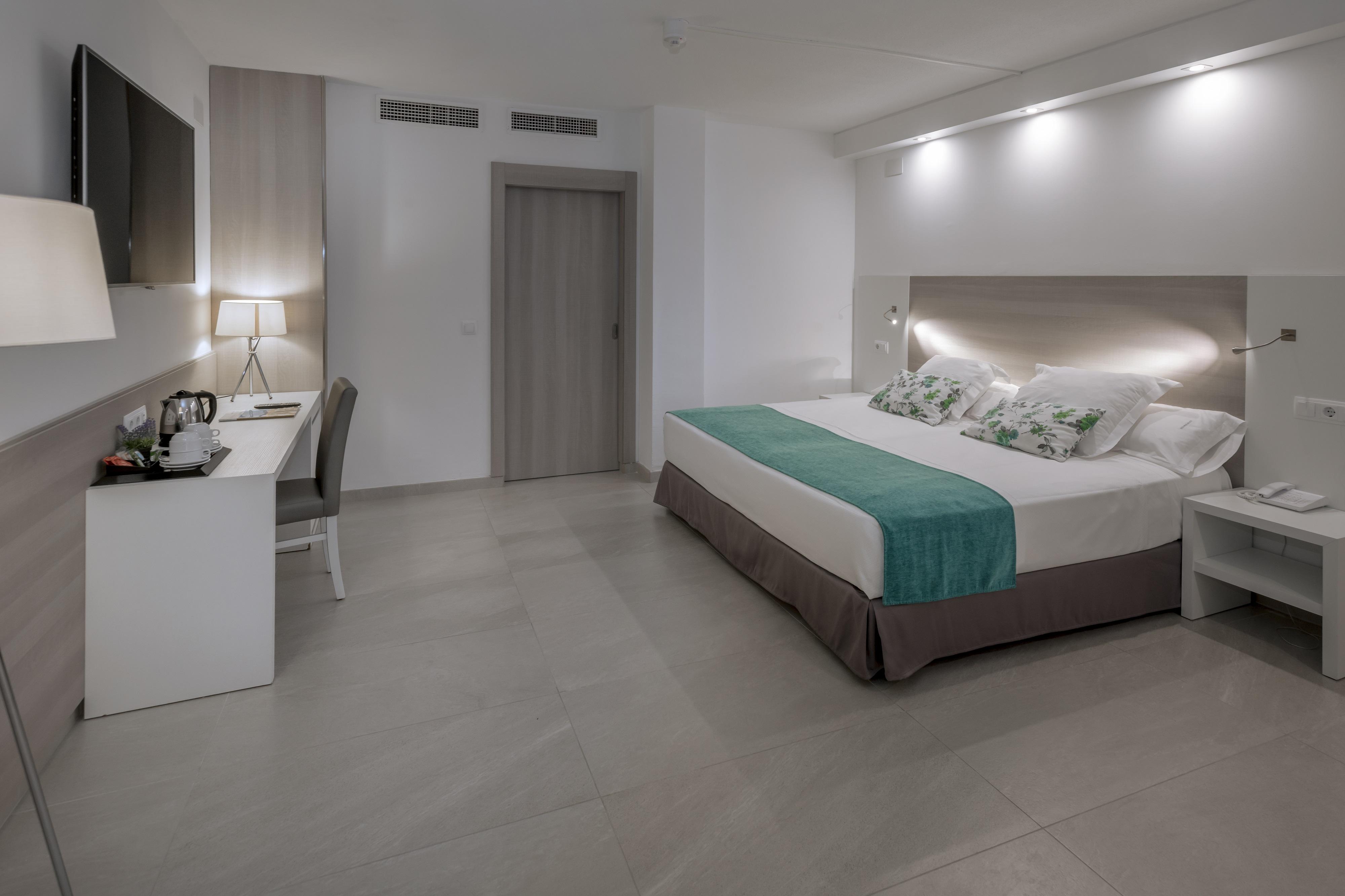 Hotel Olympus Palace 4*