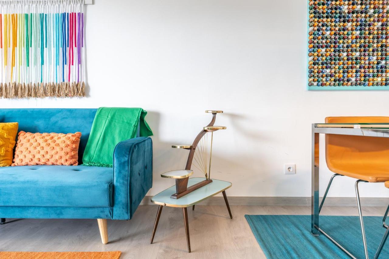 Front Retro Hideaway In