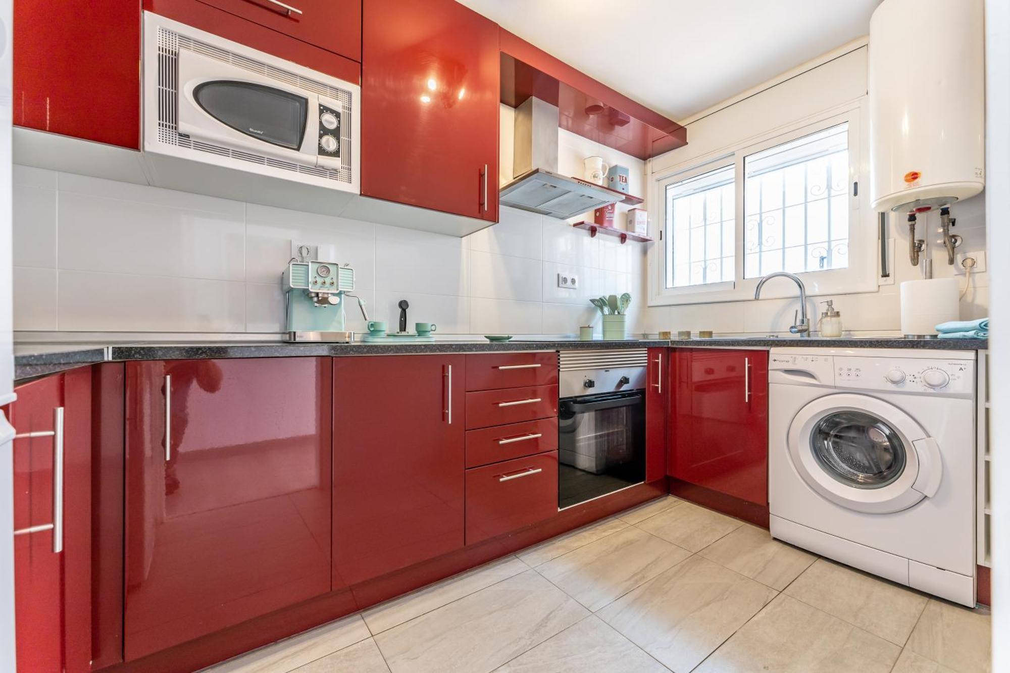 Front Retro Hideaway In Apartment