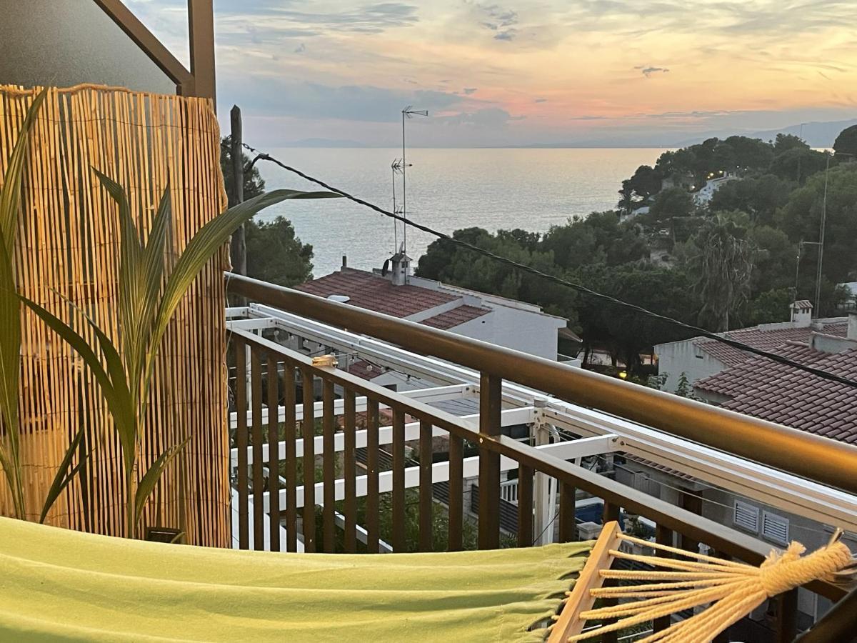 Front Retro Hideaway In * Salou