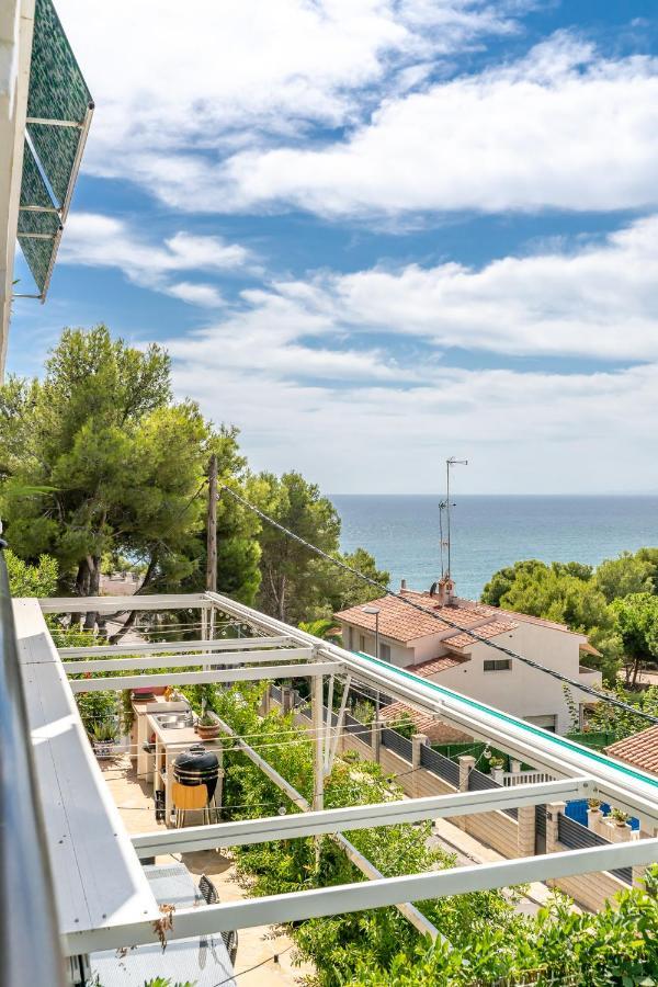Front Retro Hideaway In Salou