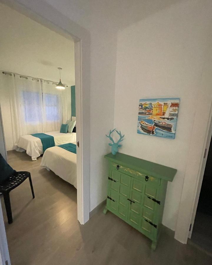 Front Retro Hideaway In Apartment *