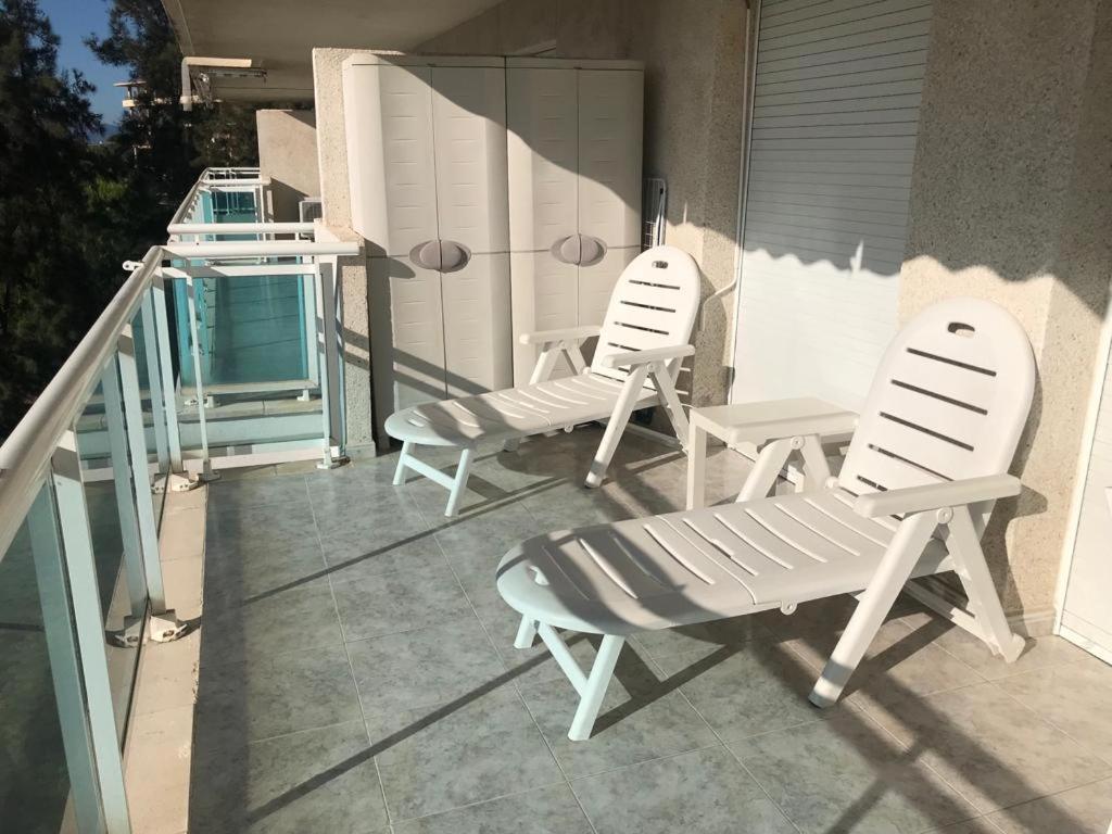 Confort Terrasse 21 M2 Pleins Sud Wifi Proche Port Aventura Centre Et 2 2 Sdb Piscine * Salou