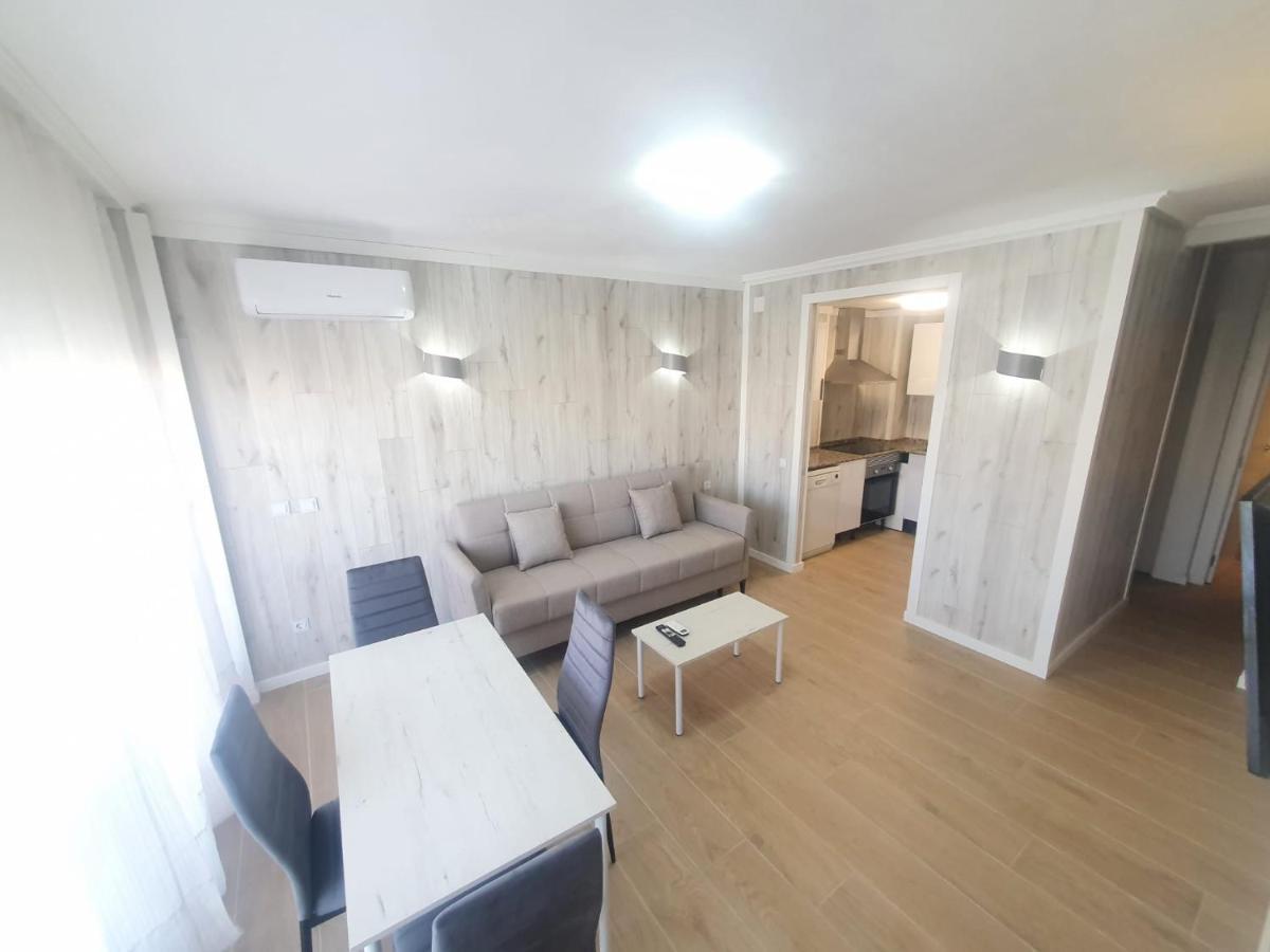 Apartamento Familiar / Piscina / Zona Tranquila Apartment