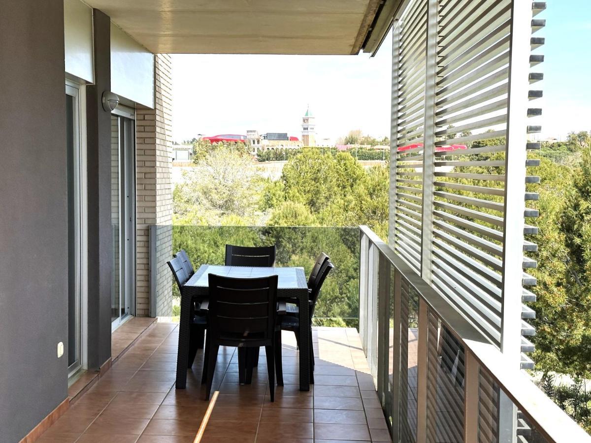 Paradise Village Port Aventura Apartamento Salou