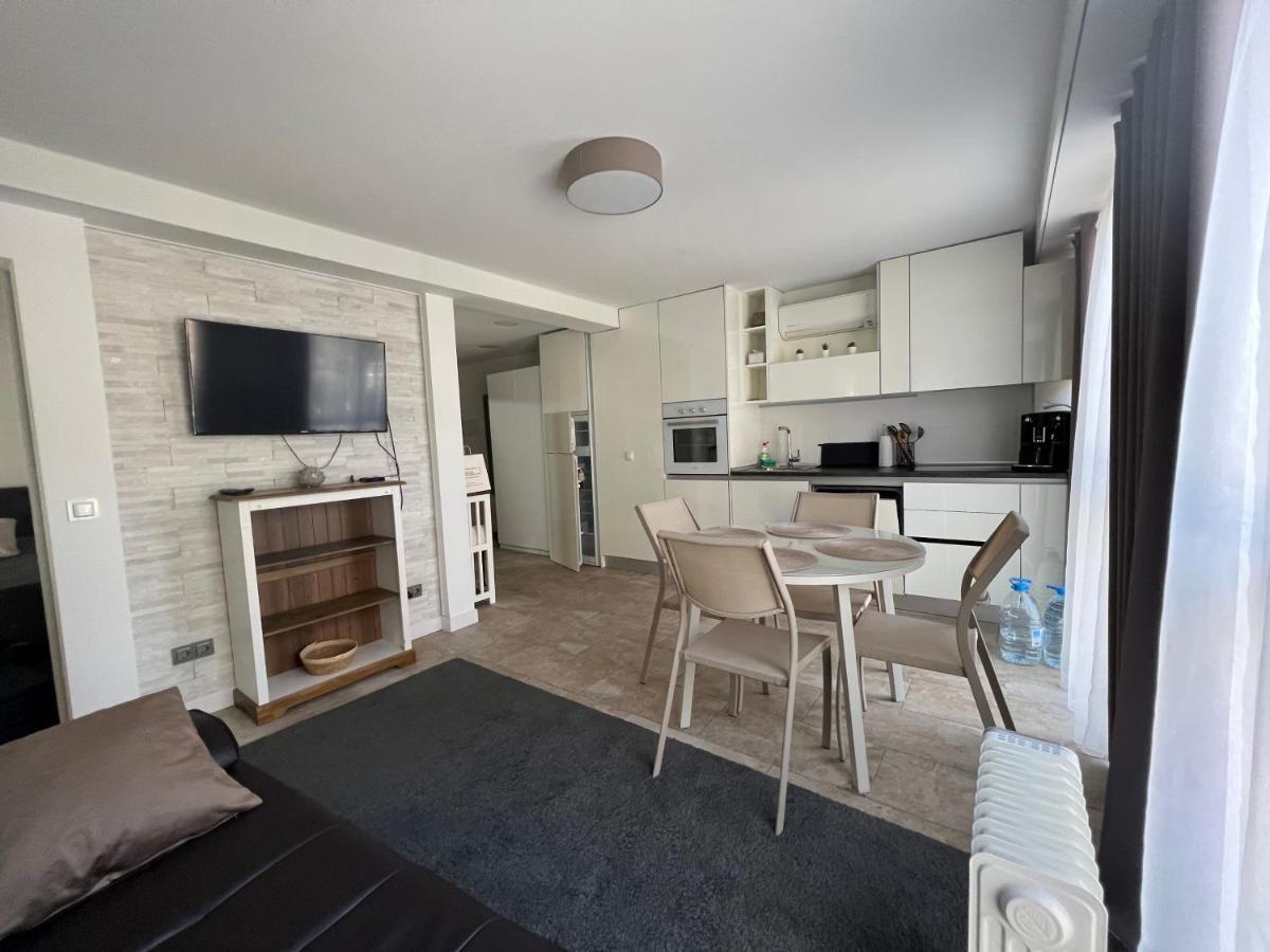 Apartment Park 112 *