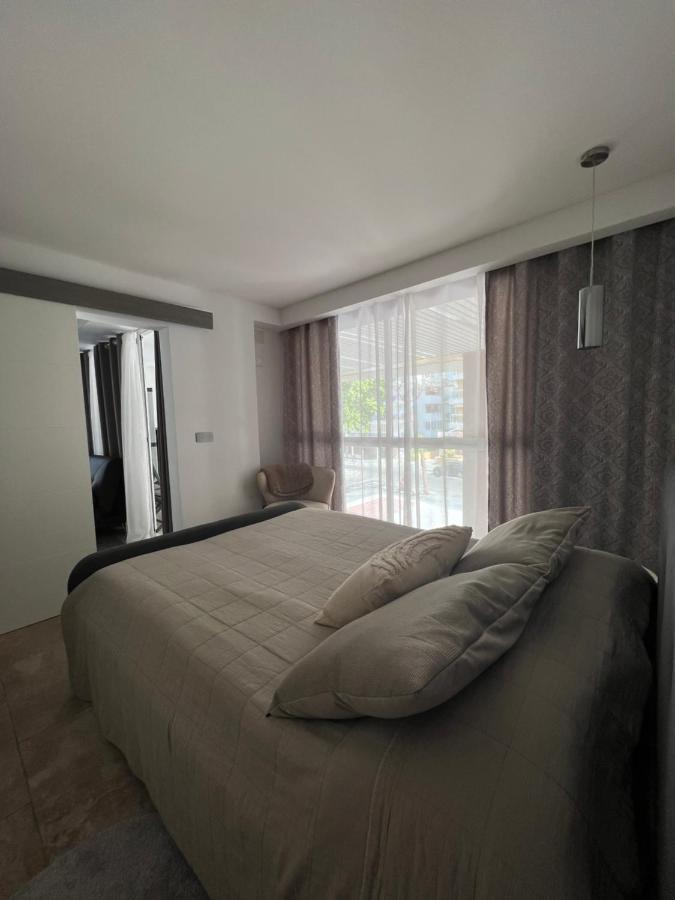 Park 112 Apartment *