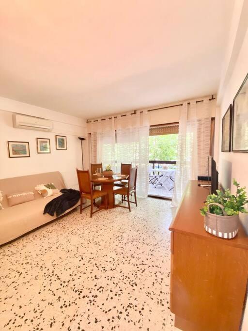 Apartment Apartamento Formenton A 100m De La Playa Levante