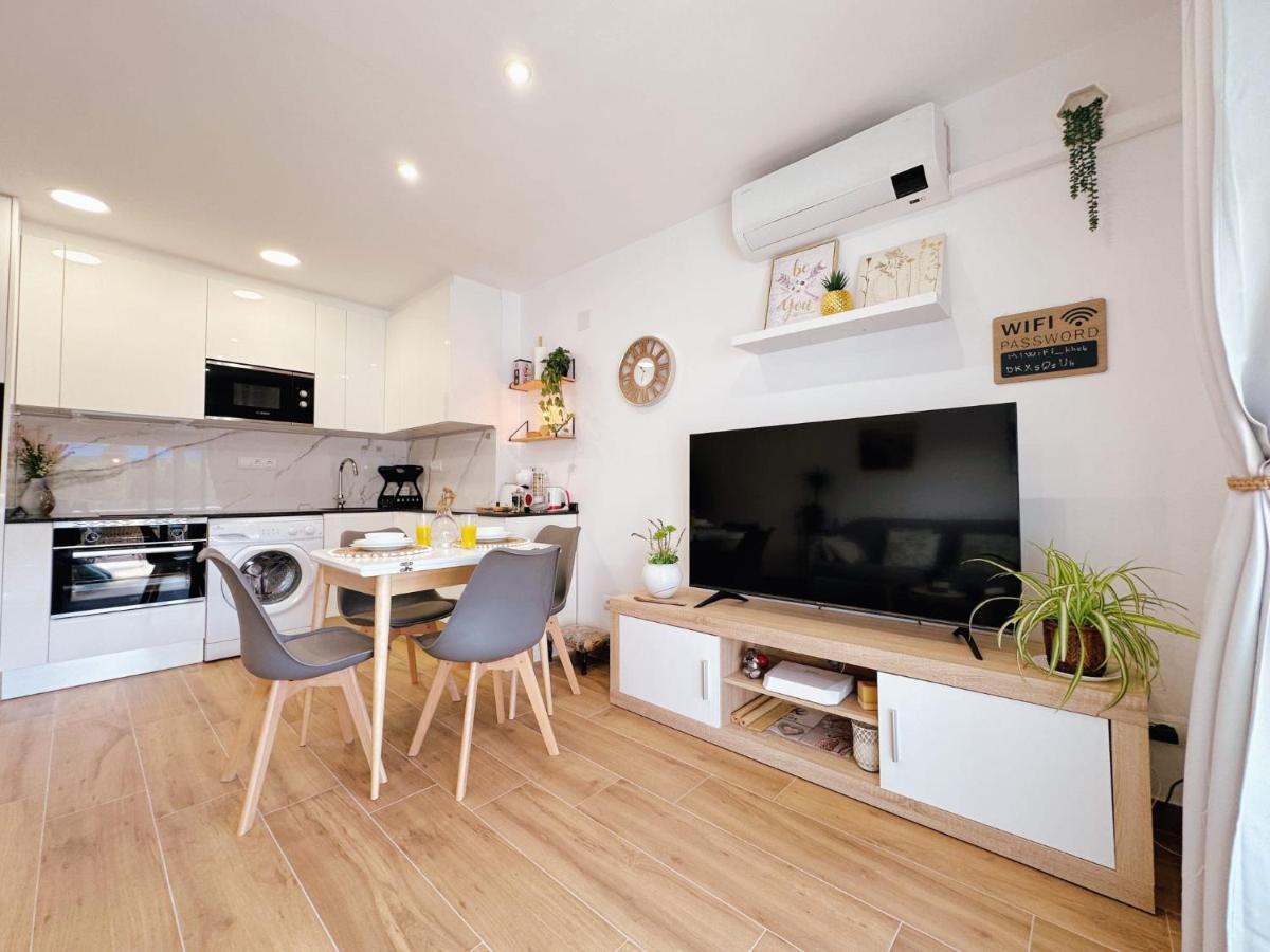 Magníficas Vistas En Zona Turística De Apartamento