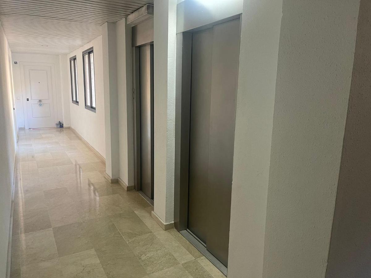 Avec Piscine Apartamento