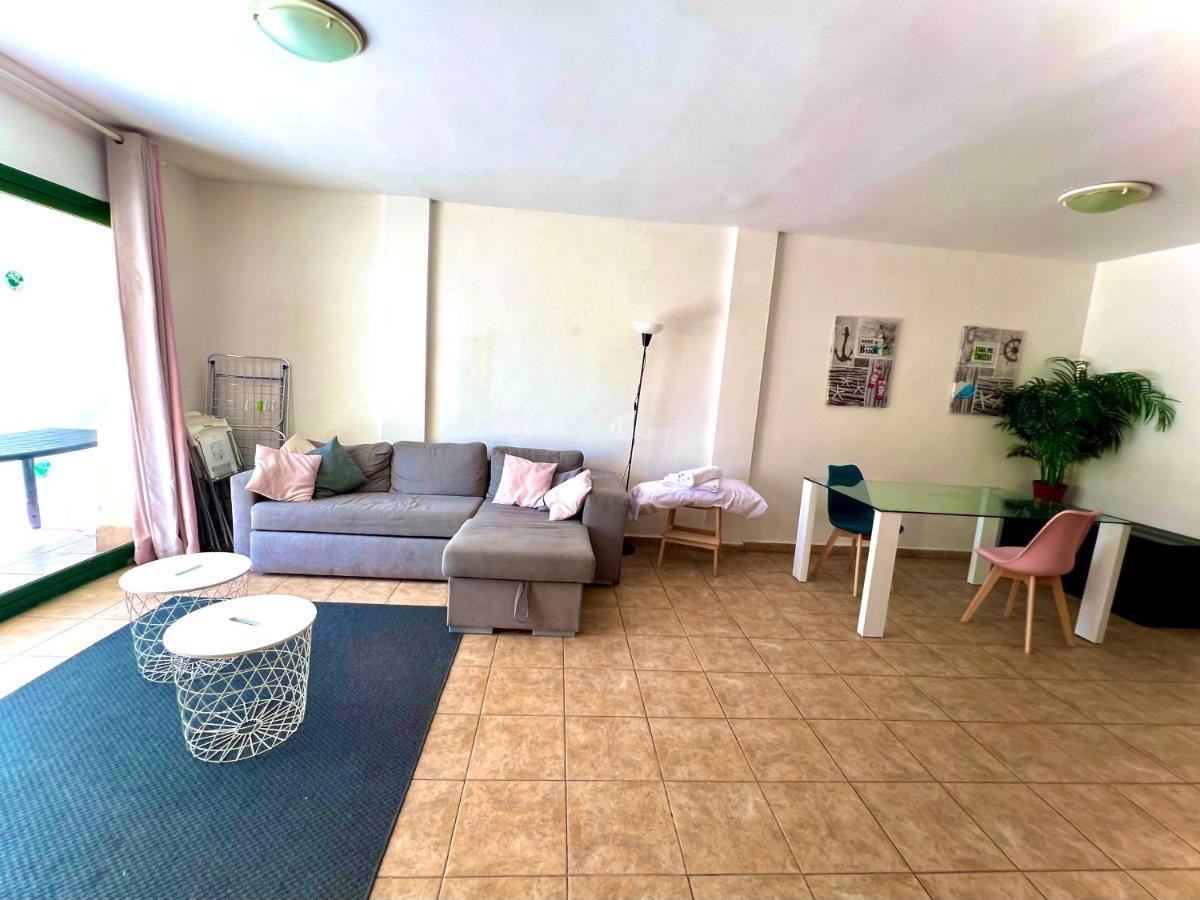 6 En Complejo Festival Village Apartamento Salou