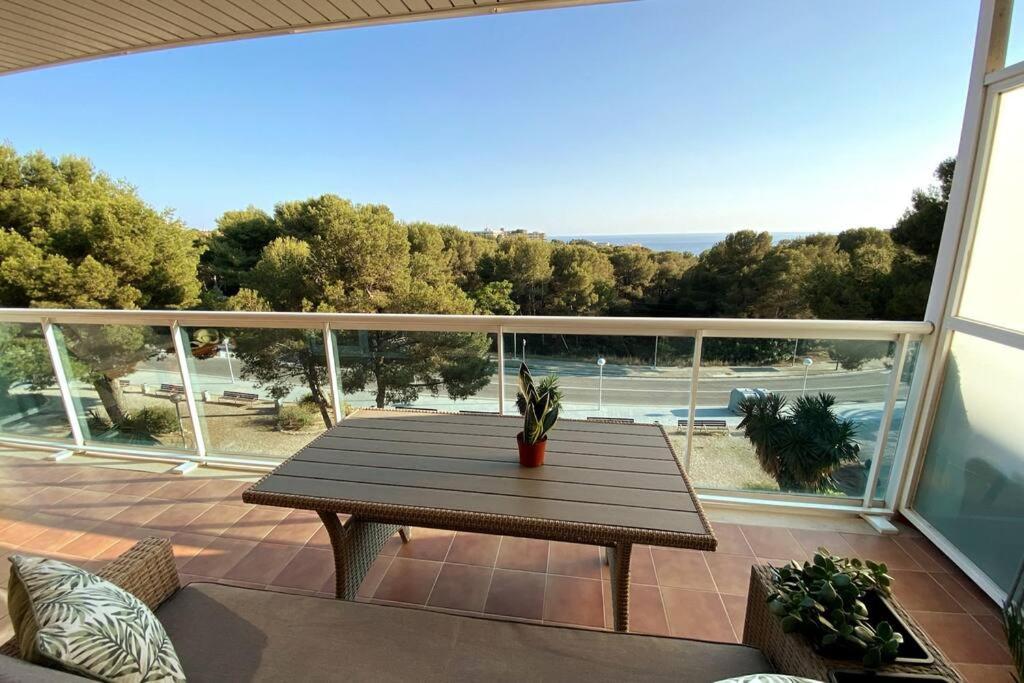 Peaceful With Sea View And Parking In Cap * Salou