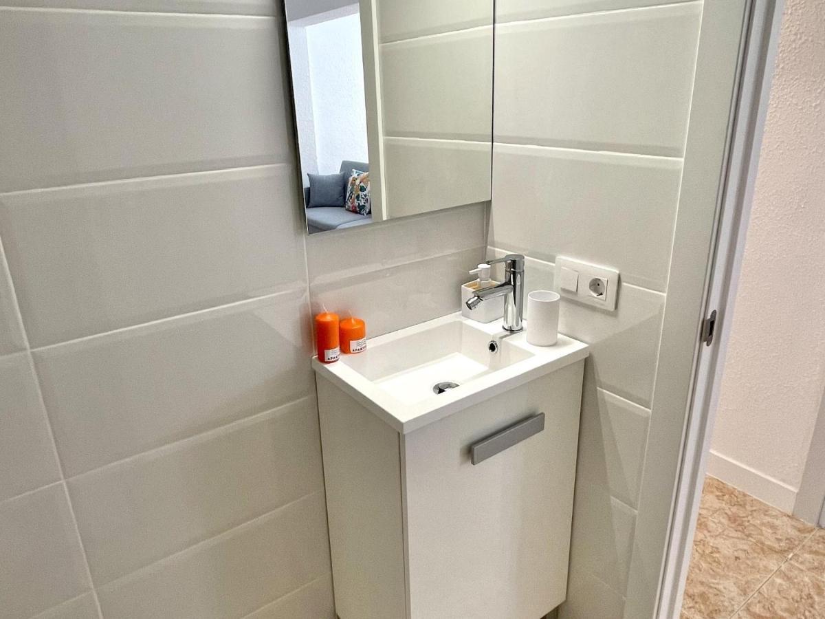 Apartbeach Vangohg Climatizado Y Vistas Piscina Salou