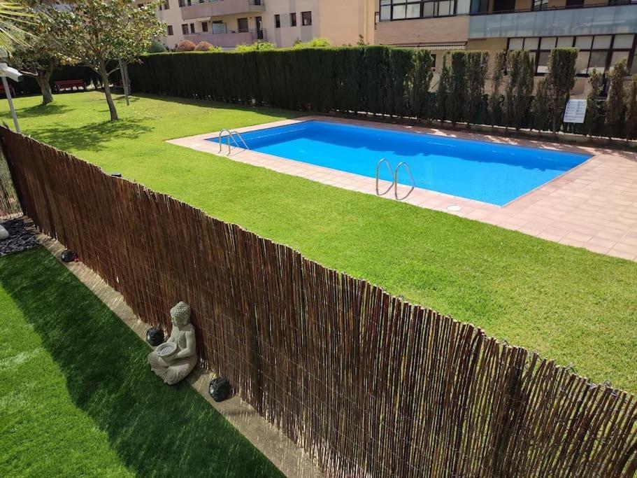 Apartamento Familiar Con Jardin Y Piscina En Apartamento Salou
