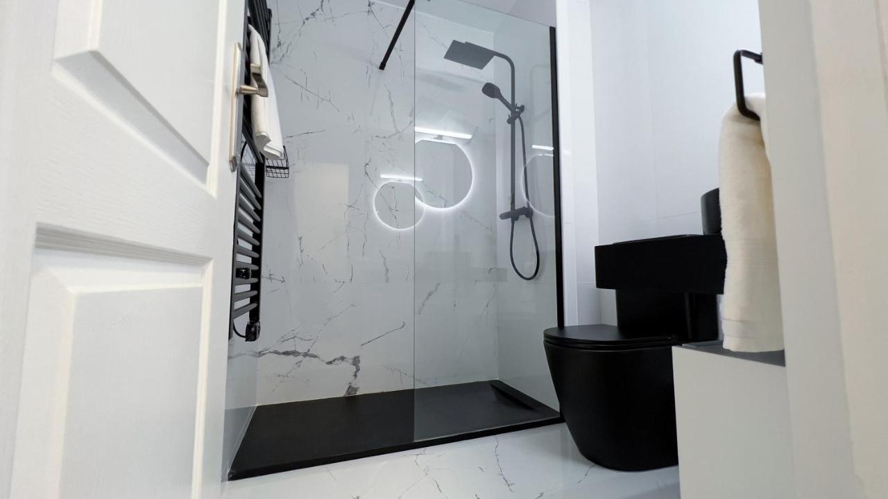 Modern In Town Centre Appartement