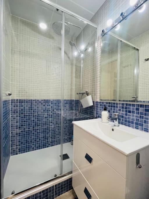 Pequeno Apto. Familiar A Pasos Del Mar Apartamento *