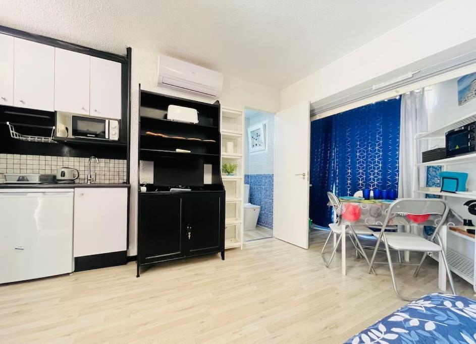 Pequeno Apto. Familiar A Pasos Del Mar Apartamento *