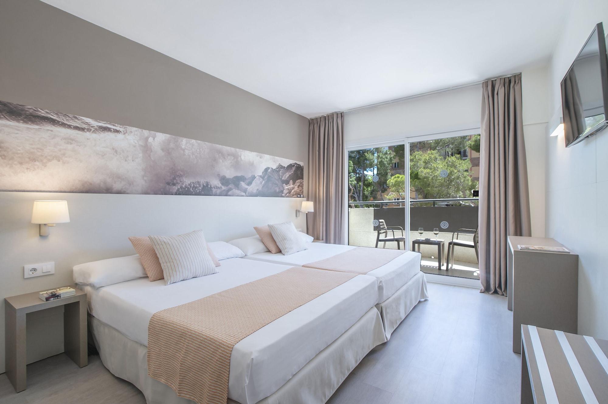 Sunset By Pierre & Hotel 3*