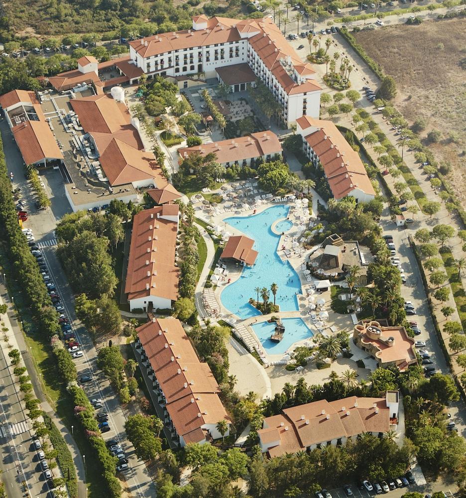 Portaventura El Paso: Theme Park Access Included 4*