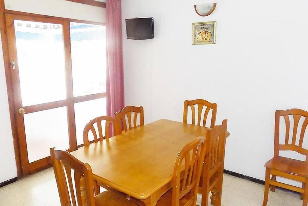 Apartsalou Malvinas *