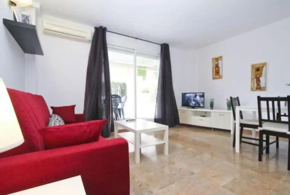 Apartment White 100m Playa, Wifi, Pool 6pax *